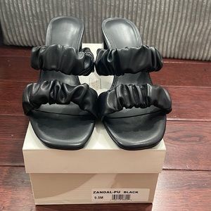 14th & union size 9.5 zandal black sandal heels